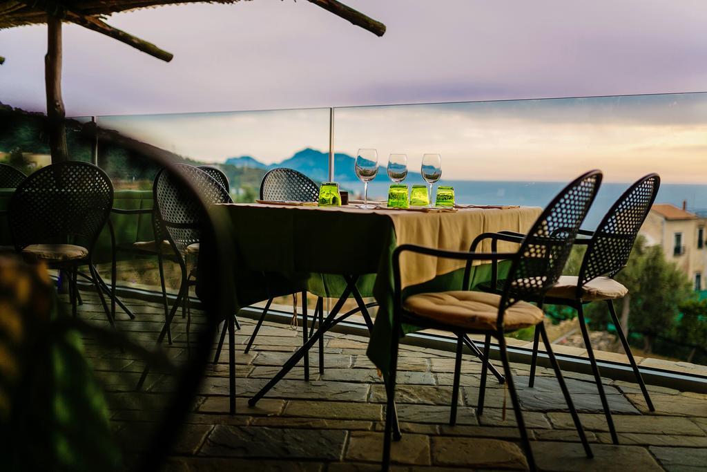 לינה וארוחת בוקר מסה לוברנסה Relais Il Pennino מראה חיצוני תמונה