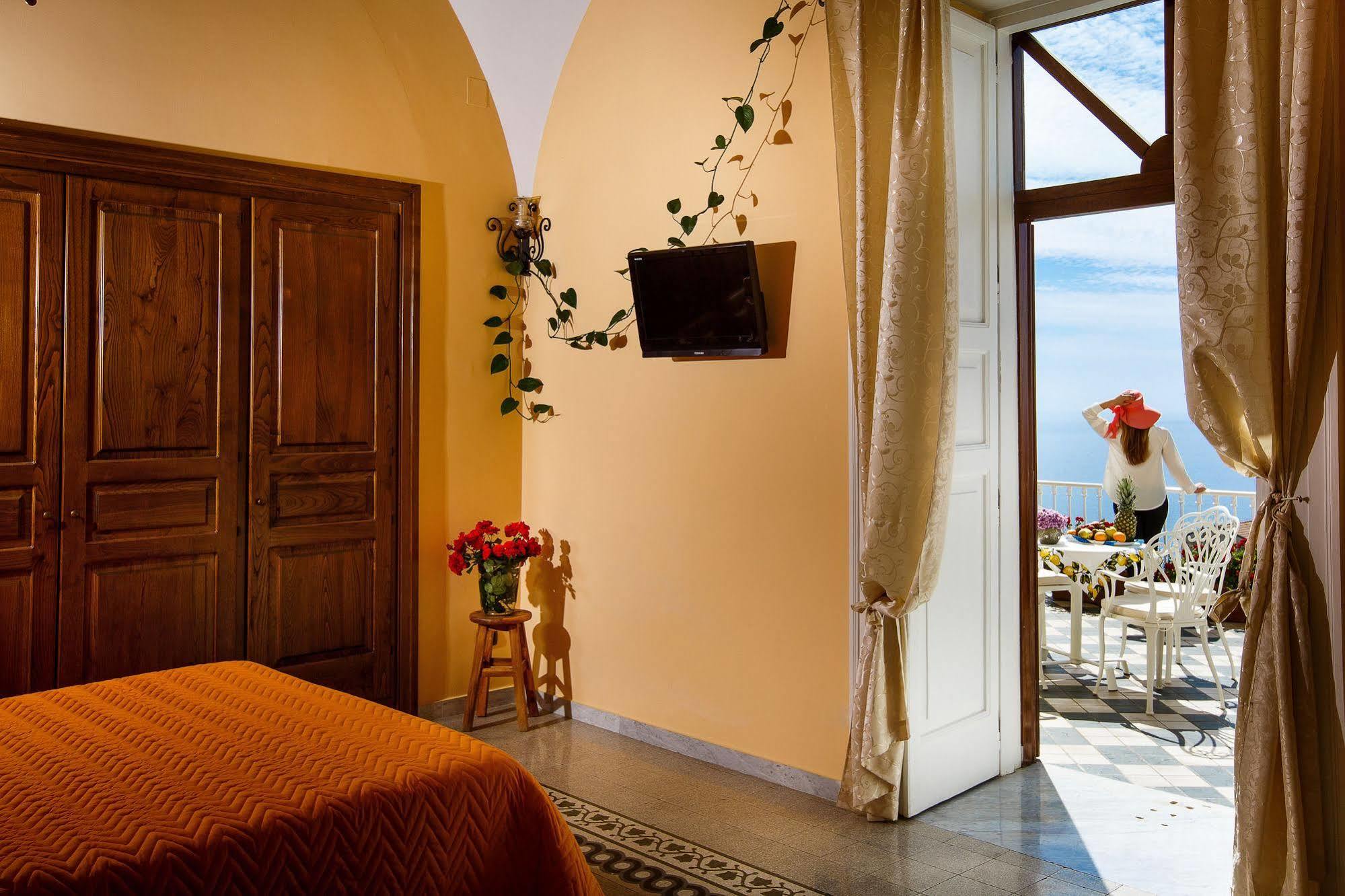 לינה וארוחת בוקר מסה לוברנסה Relais Il Pennino מראה חיצוני תמונה